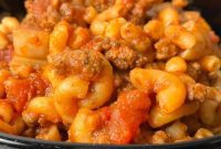 No-Boil Macaroni Slow Cooker Goulash