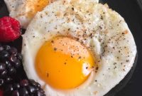 Crispy Air Fryer Fried Eggs