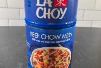 La Choy Canned Chow Mein: Chicken or Beef