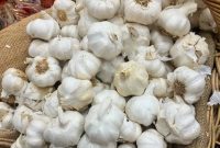 Four Garlic Cloves Tablespoon Measure