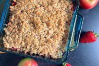 Apple Strawberry Crisp
