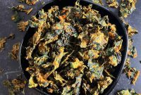 Vampire-Proof Dehydrated Garlic Kale Chips