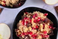 Overnight Apple Steel Cut Oats