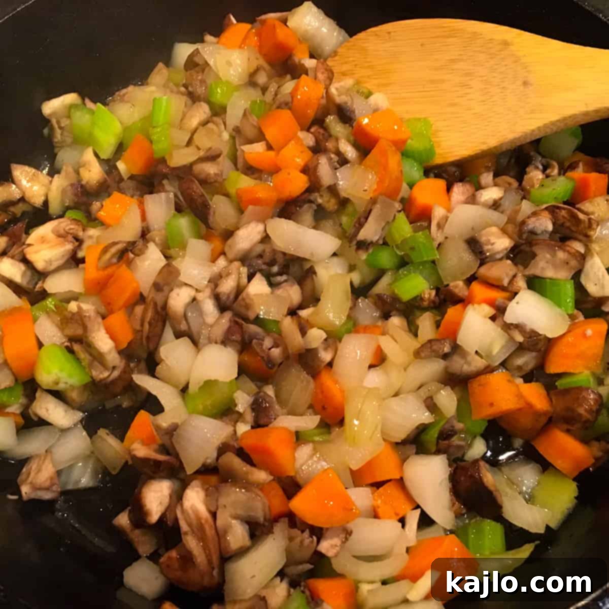 Guilt Free Vegan Tempeh Bolognese Sauce Low Carb Low Calorie Recipe 6 cooking tempeh bolognese