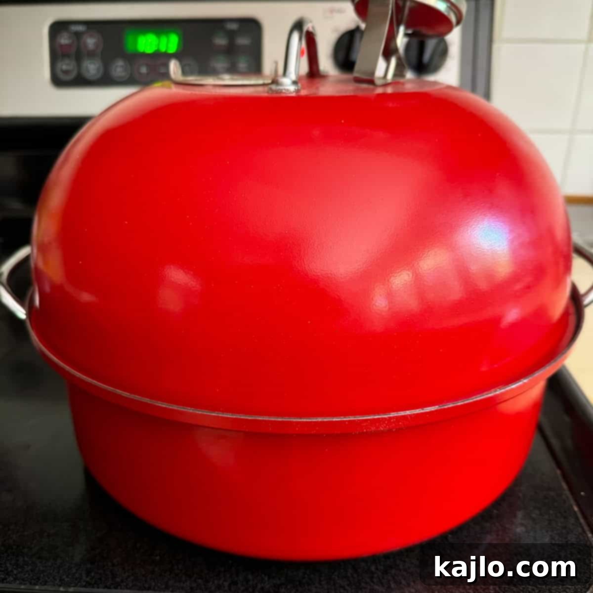 The Ultimate Smoked Stouffer's Mac and Cheese 5 Mac and cheese inside the stovetop smoker with the lid on.