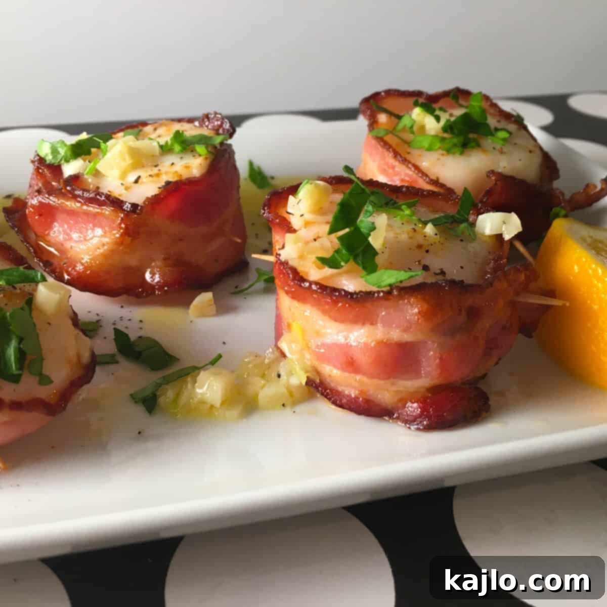 Restaurant-Quality Air Fryer Scallops 3 air frying scallops