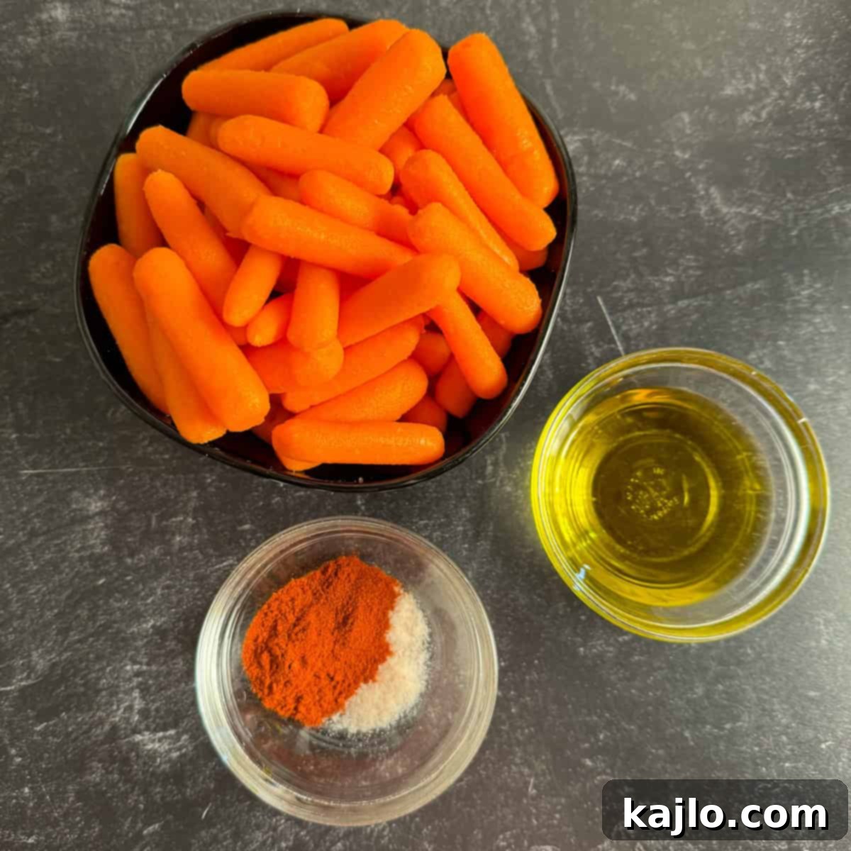 Crispy Air Fryer Baby Carrots 3 air fryer baby carrots ingredients