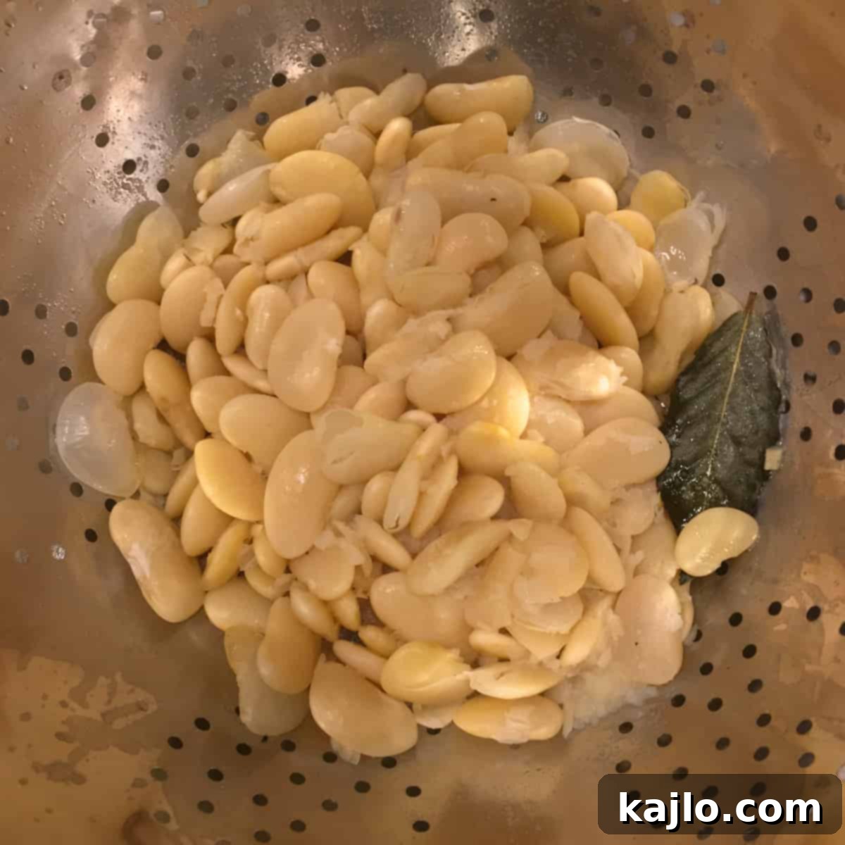 Easy Instant Pot Lima Beans 6 Lima beans that hold their shape in a bowl
