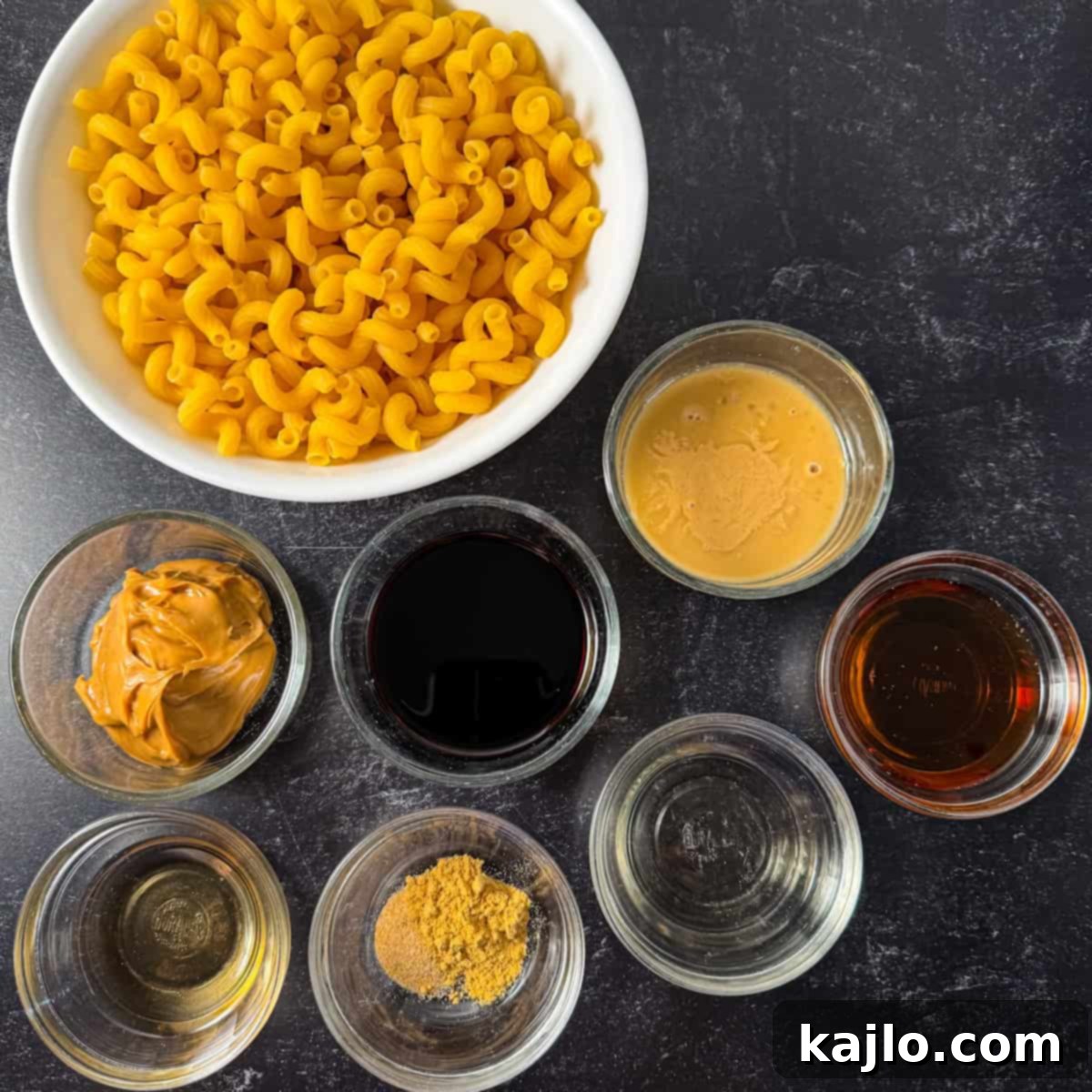 tahini pasta ingredients