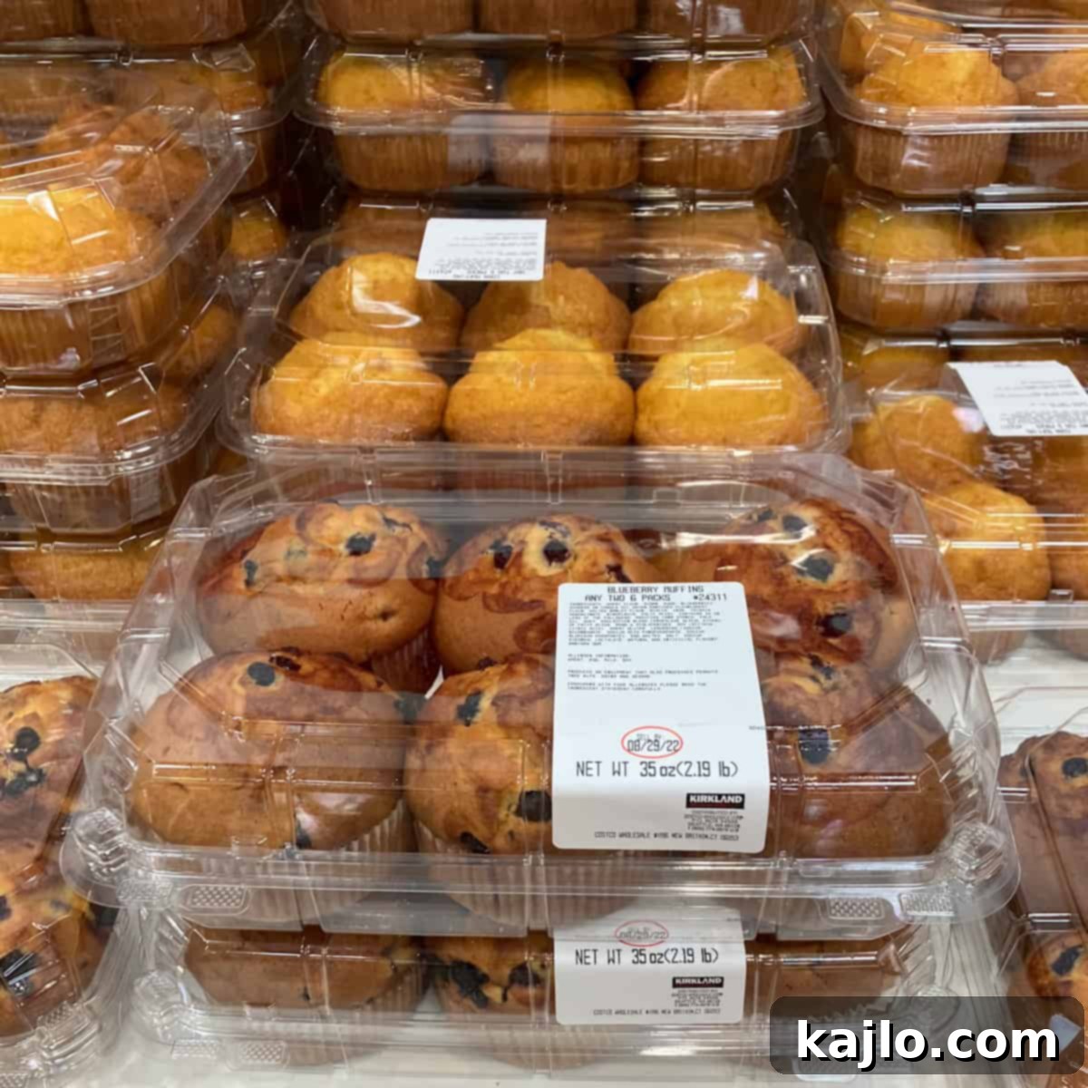Costco Muffins Explored: Price, Taste, and Nutritional Breakdown 6 costco muffins