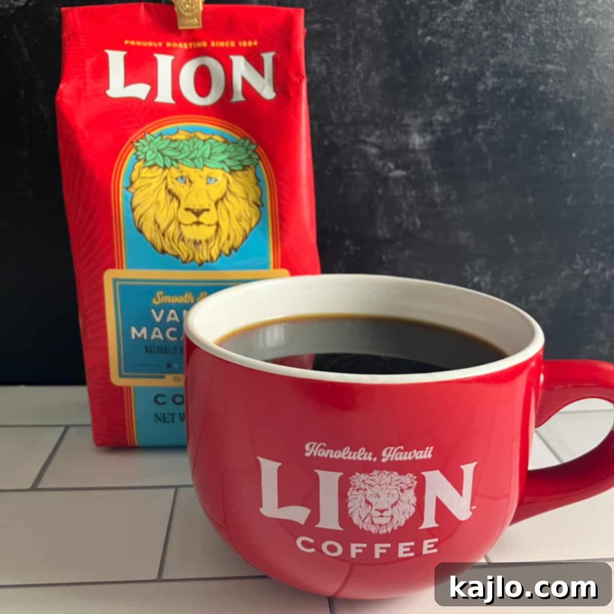 Hawaii's Top Coffee Brands: A Hawaii Coffee Company Spotlight 5 A serene view of a Hawaiian coffee plantation under a clear sky, illustrating the source of best Hawaiian coffee.