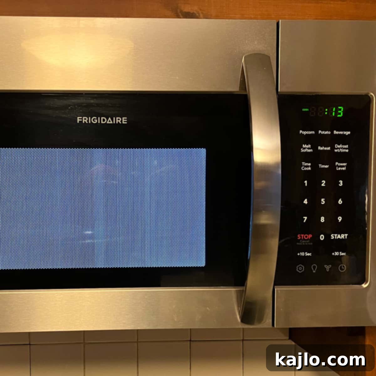 Can You Microwave Tupperware The Facts on Plastic Safety 3 Close-up of food being reheated in a Tupperware container in a microwave