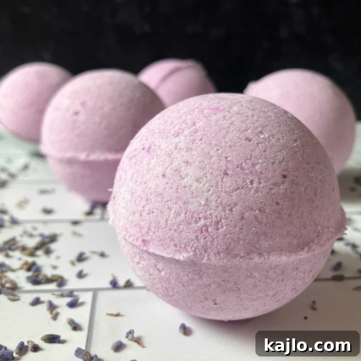 Craft Your Own Bath Bombs 2 how to make bathbombs
