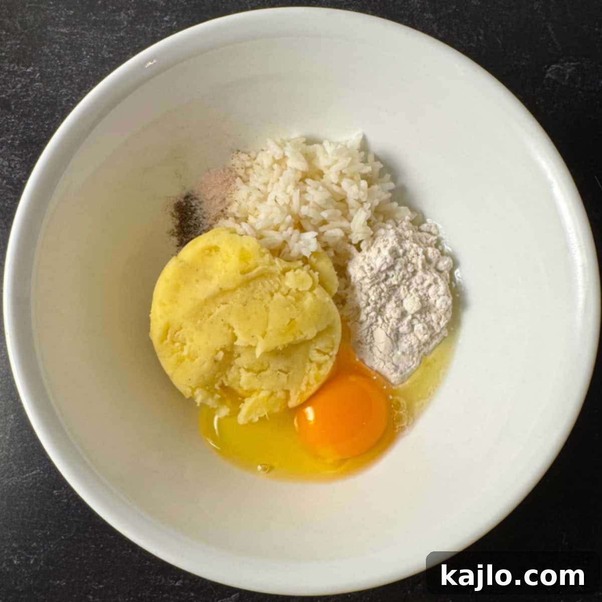 How to combine mashed potatoes and rice for patties