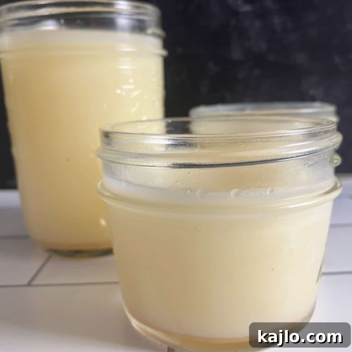 Homemade Crock Pot Tallow 3 crock pot tallow - comparison image between dry and wet rendering