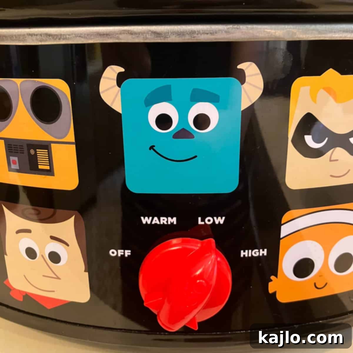 Homemade Crock Pot Tallow 7 tallow in crockpot - liquid tallow being siphoned from the slow cooker