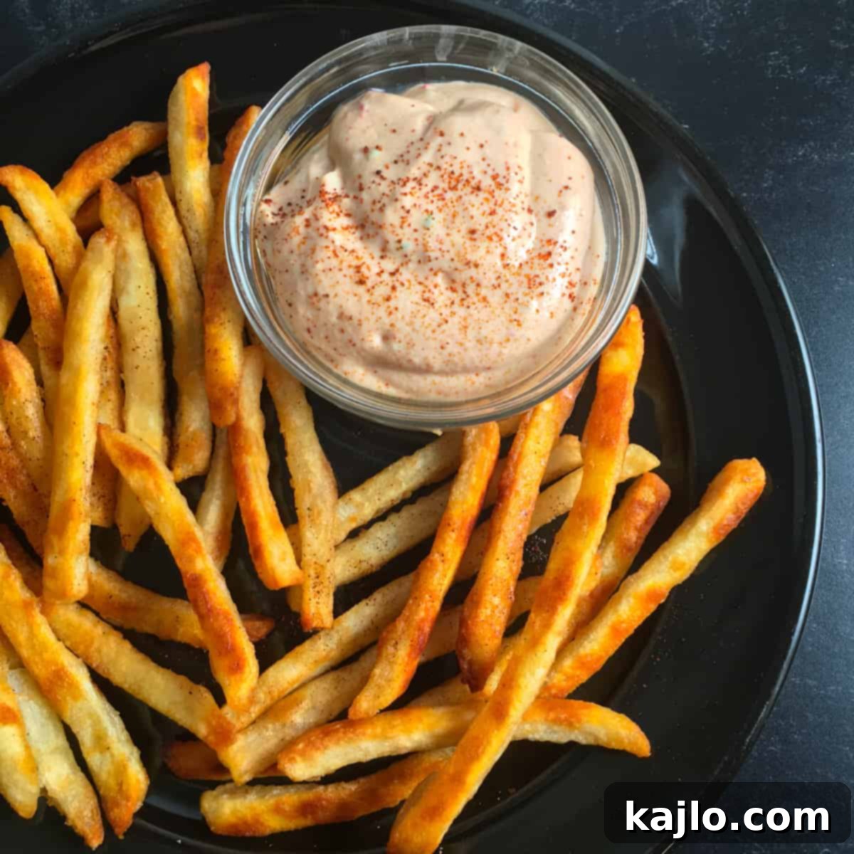 Homemade Oil-Free Vegan Chipotle Mayo - Creamy and Spicy