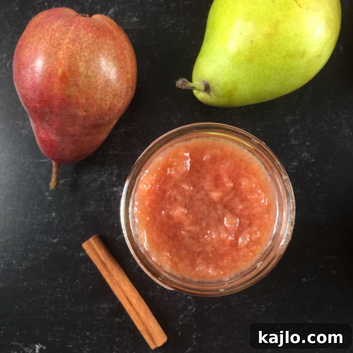 Delicious and healthy homemade pear sauce