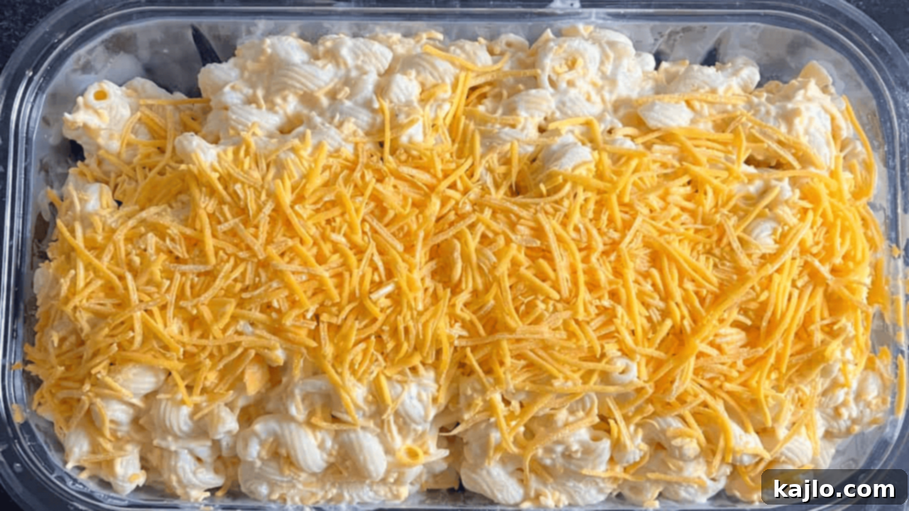 Creamy Costco Mac and Cheese, a beloved comfort food staple for easy lunches or side dishes
