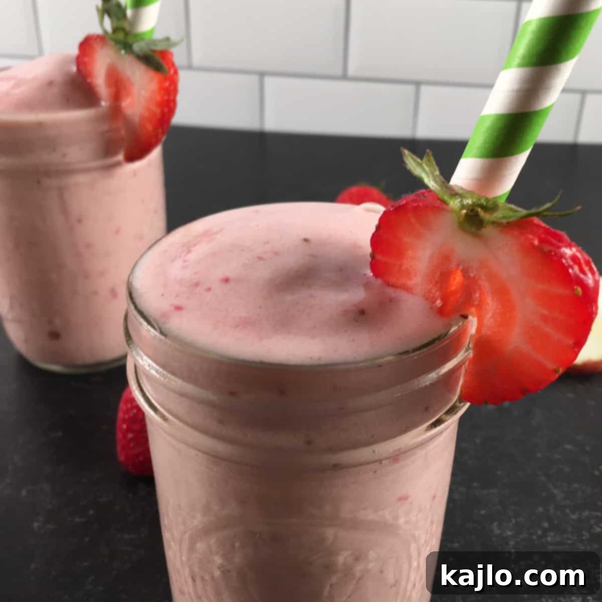 Berry Fresh Slimmer Smoothie 4 strawberry apple smoothie