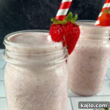strawberry peanut butter banana smoothie